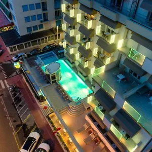 Jolanda 3* Lido di Camaiore
